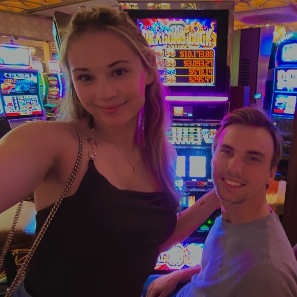 ๐Welcome To My Closet๐ - Picture 9 of 14